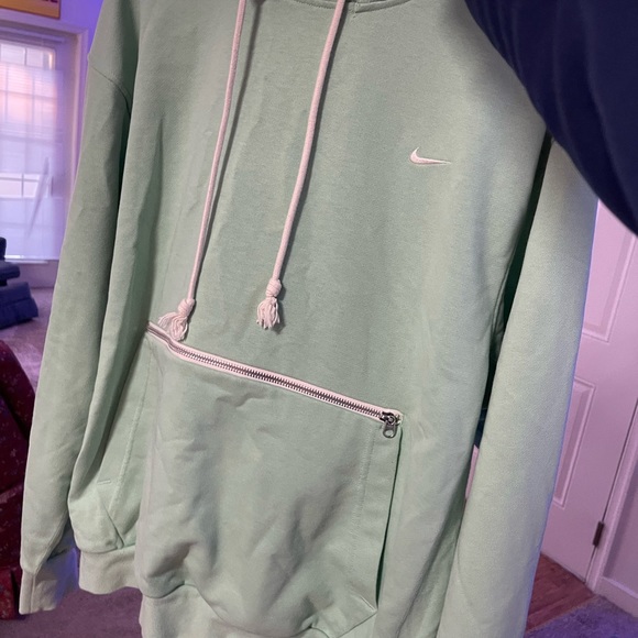 Nike essentials sweatshirt - Picture 4 of 4